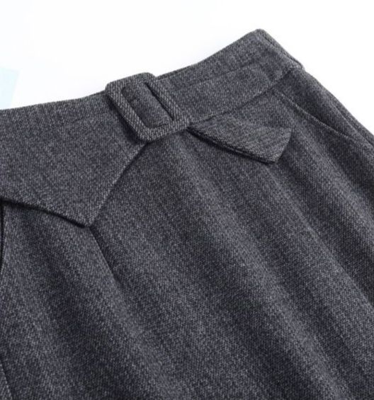 ベルト付きウール混紡ひざ丈タイトスカート