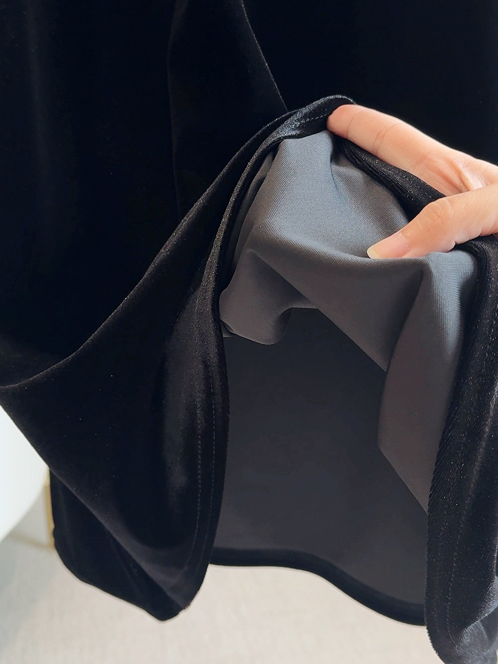 タイトスカート 裾フリルベロア素材のマーメイドタイトスカートロング