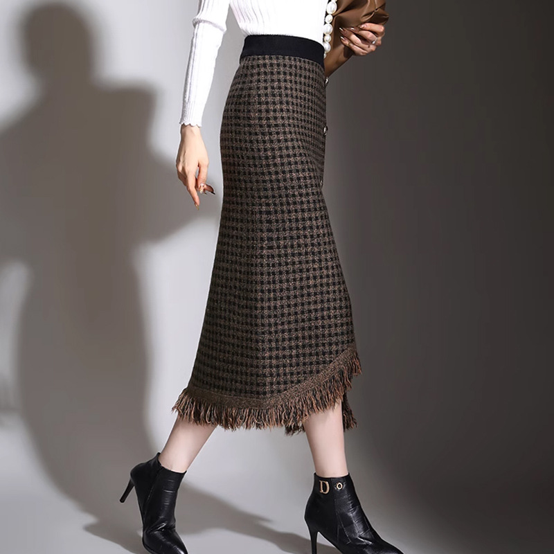 タイトスカート フリンジ裾金属ボタンタイトスカート