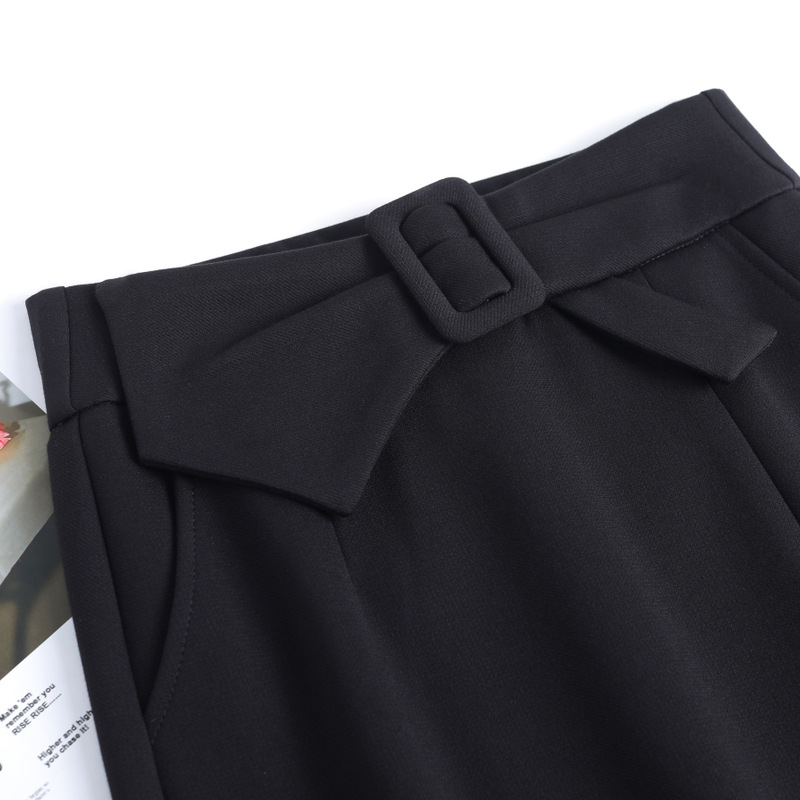 ベルト付きウール混紡ひざ丈タイトスカート