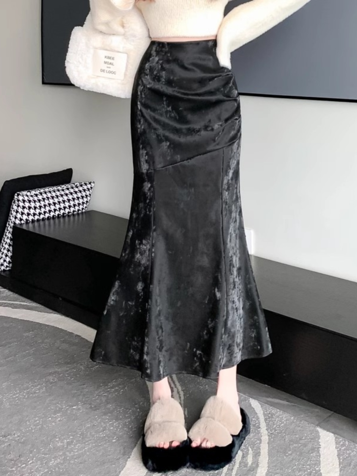 タイトスカート 高級感あふれるベルベット素材マーメイドタイトスカート