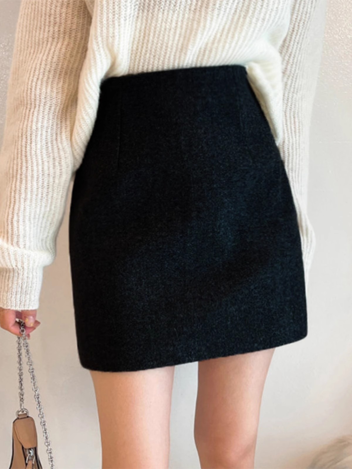 タイトスカート ウール混紡素材のシンプルミニ丈タイトスカート