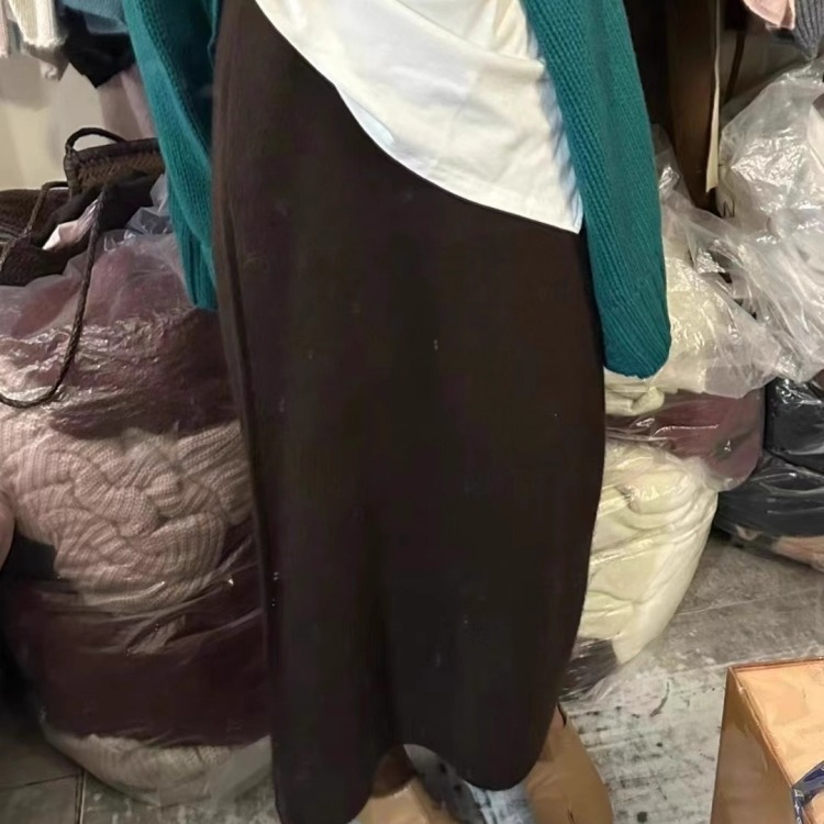 タイトスカート 体型に沿うシルエット美人見えマキシ丈タイトスカート