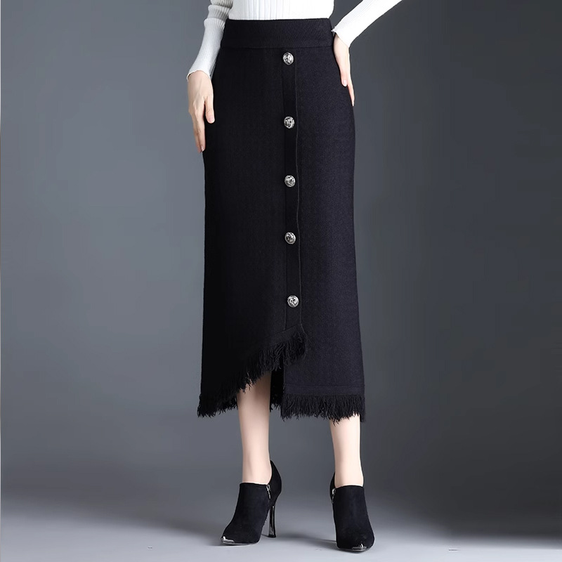 タイトスカート フリンジ裾金属ボタンタイトスカート