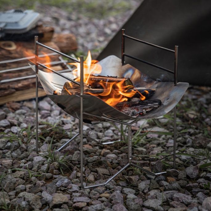 超軽量折り畳み式ステンレス製ソロ焚き火台