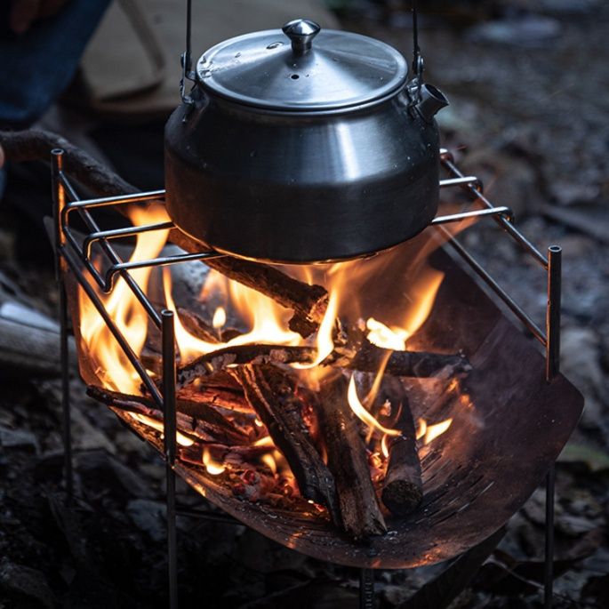 超軽量折り畳み式ステンレス製ソロ焚き火台