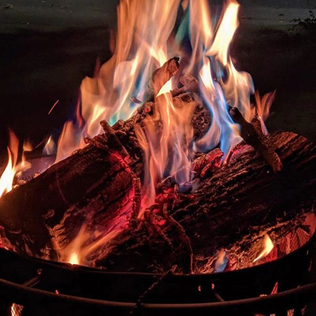 炎模様装飾付き丸型焚き火台テーブル網蓋セット