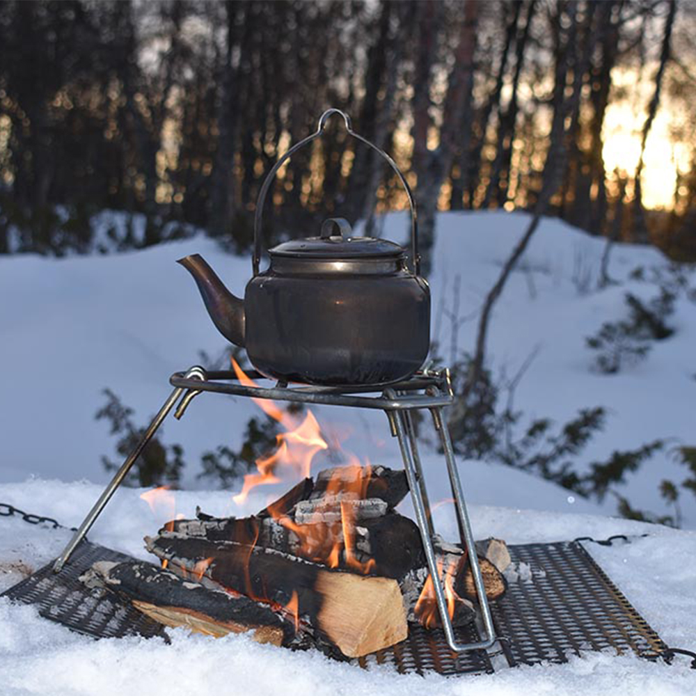 焚き火台 折りたたみ式軽量三脚型焚き火台