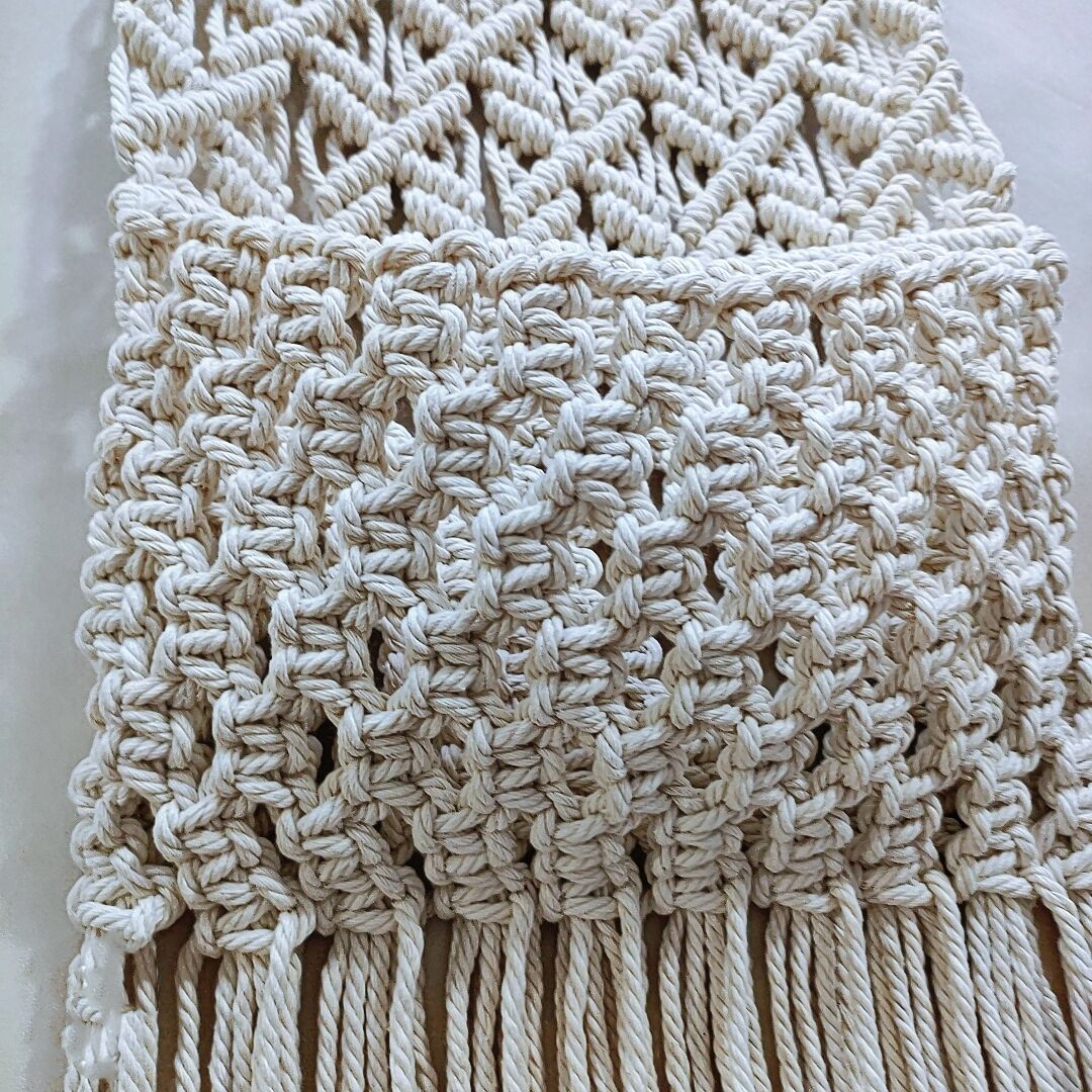 https://fulmo-img-server.com/tapestol/91950734-400e-44eb-84da-8c527112b5cd.jpg