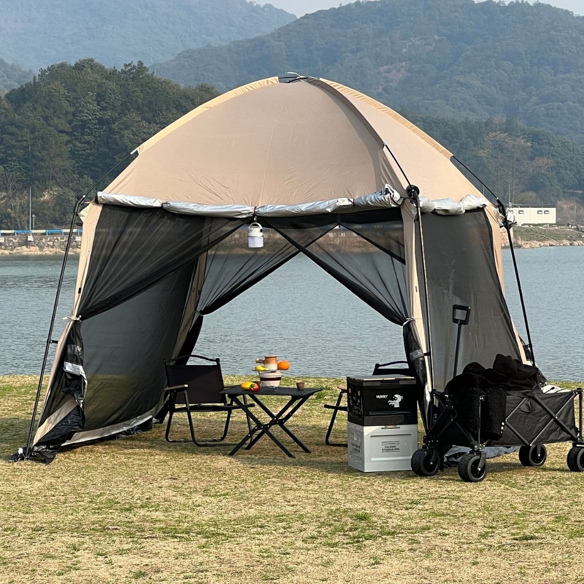 https://fulmo-img-server.com/tarp-base/18ec5955-4abc-48eb-b888-f06977e70ef4.jpg