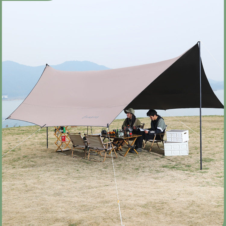 広域遮光ツートーン張り綱式大型タープ