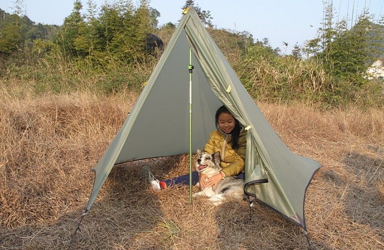 タープ 軽量三角型設営多用途スクエアタープ