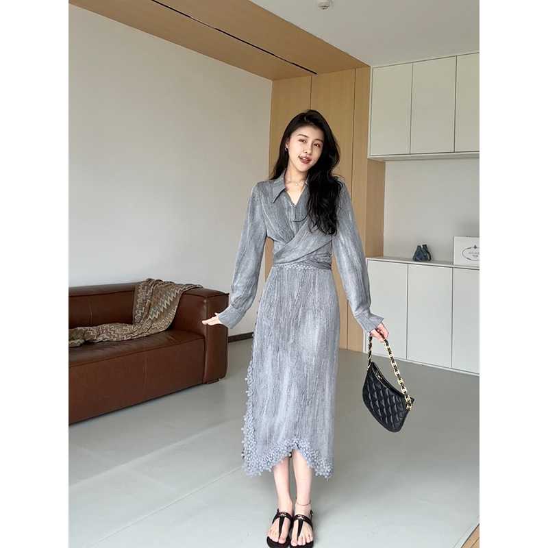 魅力的なスタイルを実現！グレーのロングドレスおすすめ5選