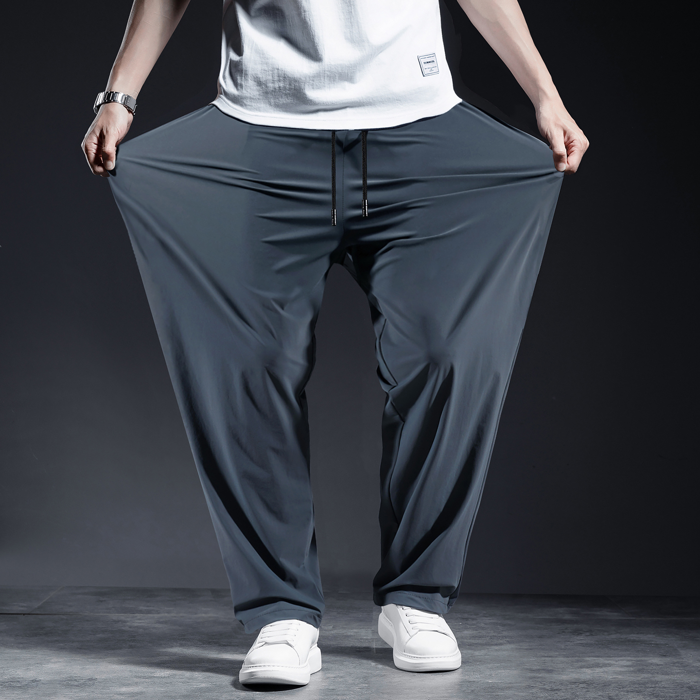 30代メンズファッション 超軽量ドレープワイドパンツ