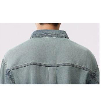 30代メンズファッション ゆったりデニムオーバーシャツ
