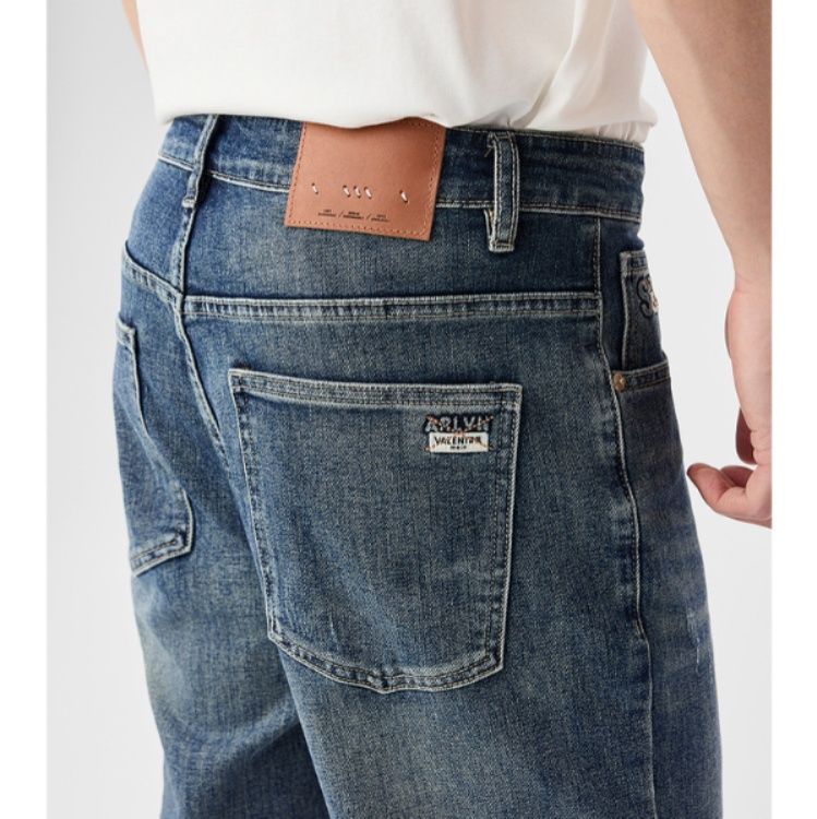 30代メンズファッション ヴィンテージ加工テーパードデニム