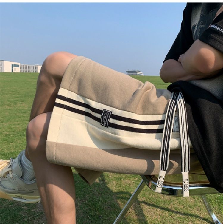 30代メンズファッション ツートーンデザインショートパンツ