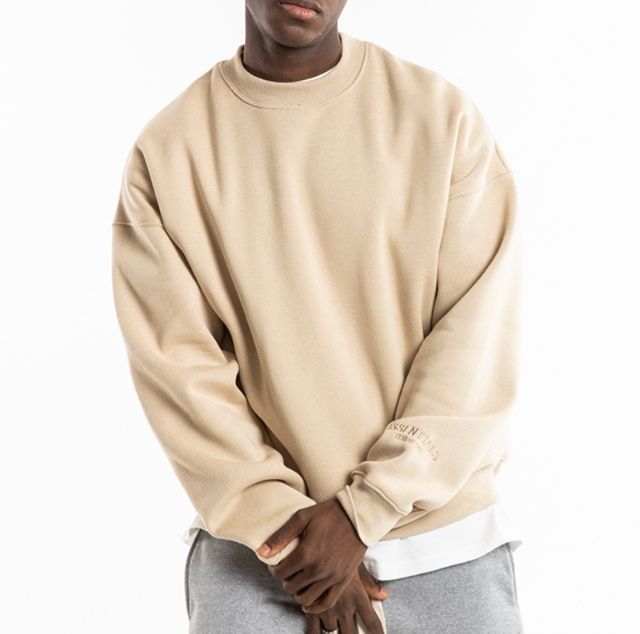 30代メンズファッション ゆったりシルエット裏起毛トレーナー