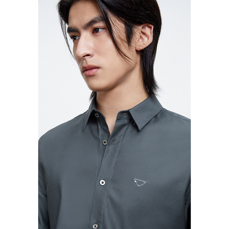 30代メンズファッション 洗練シルエット 七分袖シャツ