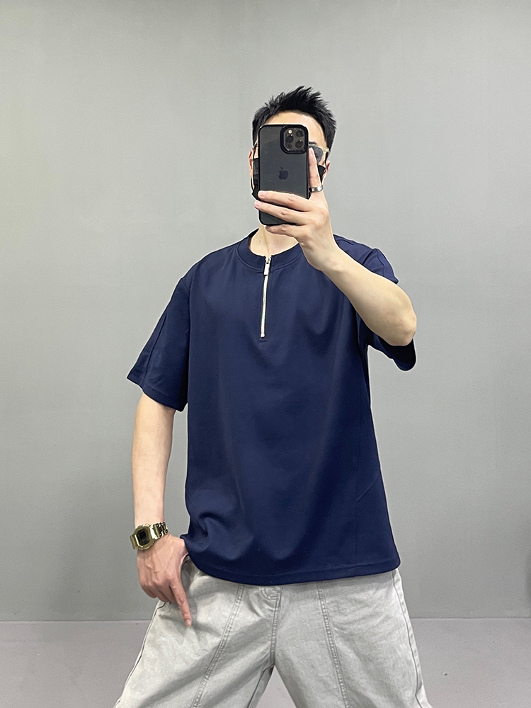 30代メンズファッション ハーフジップショートスリーブカットソー