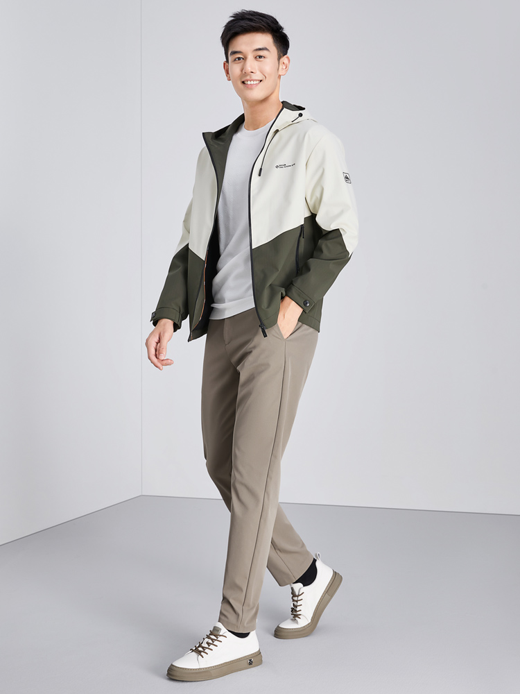 30代メンズファッション アーバンスタイルフーディジャケット