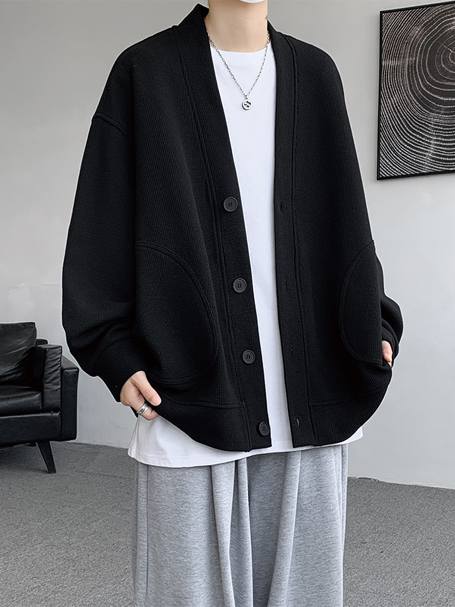 30代メンズファッション ゆったりシルエット高機能カーディガン
