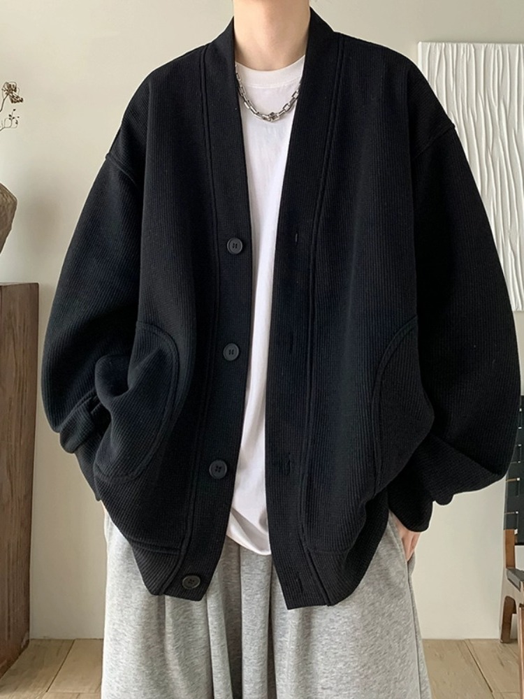 30代メンズファッション 立体シルエット和モダンカーディガン