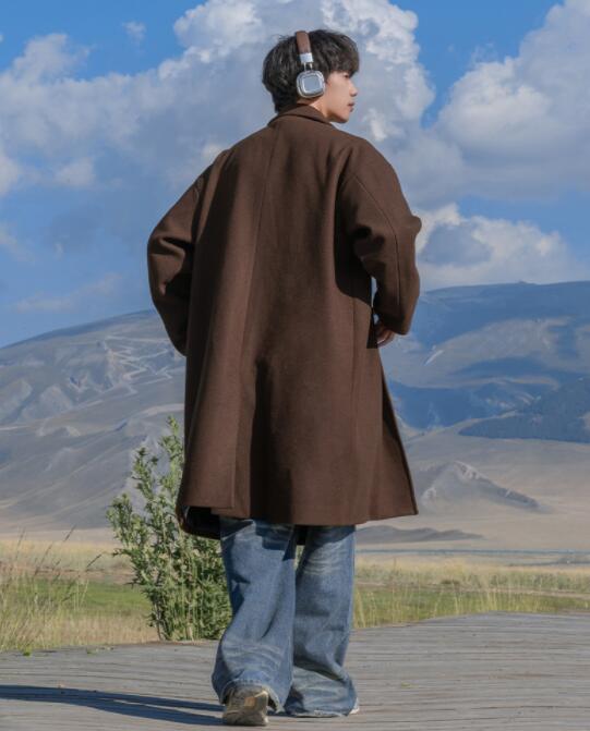 30代メンズファッション 秋冬メンズチェスターコート上品ブラウン