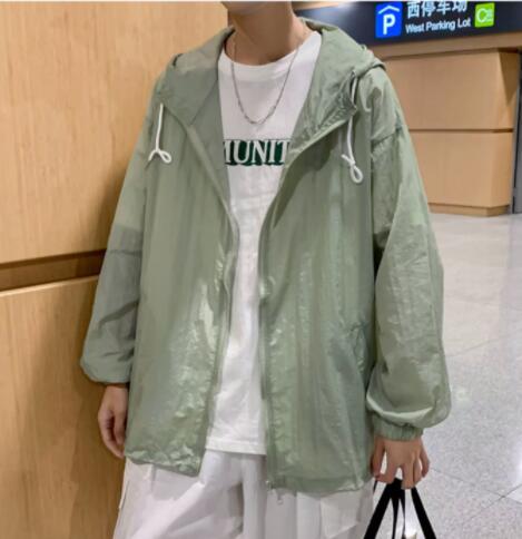 30代メンズファッション 薄手軽量パーカージャケット紫外線対策夏物アウター