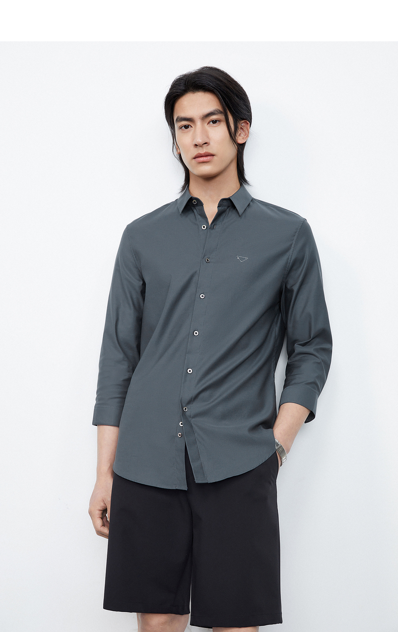 30代メンズファッション 洗練シルエット 七分袖シャツ