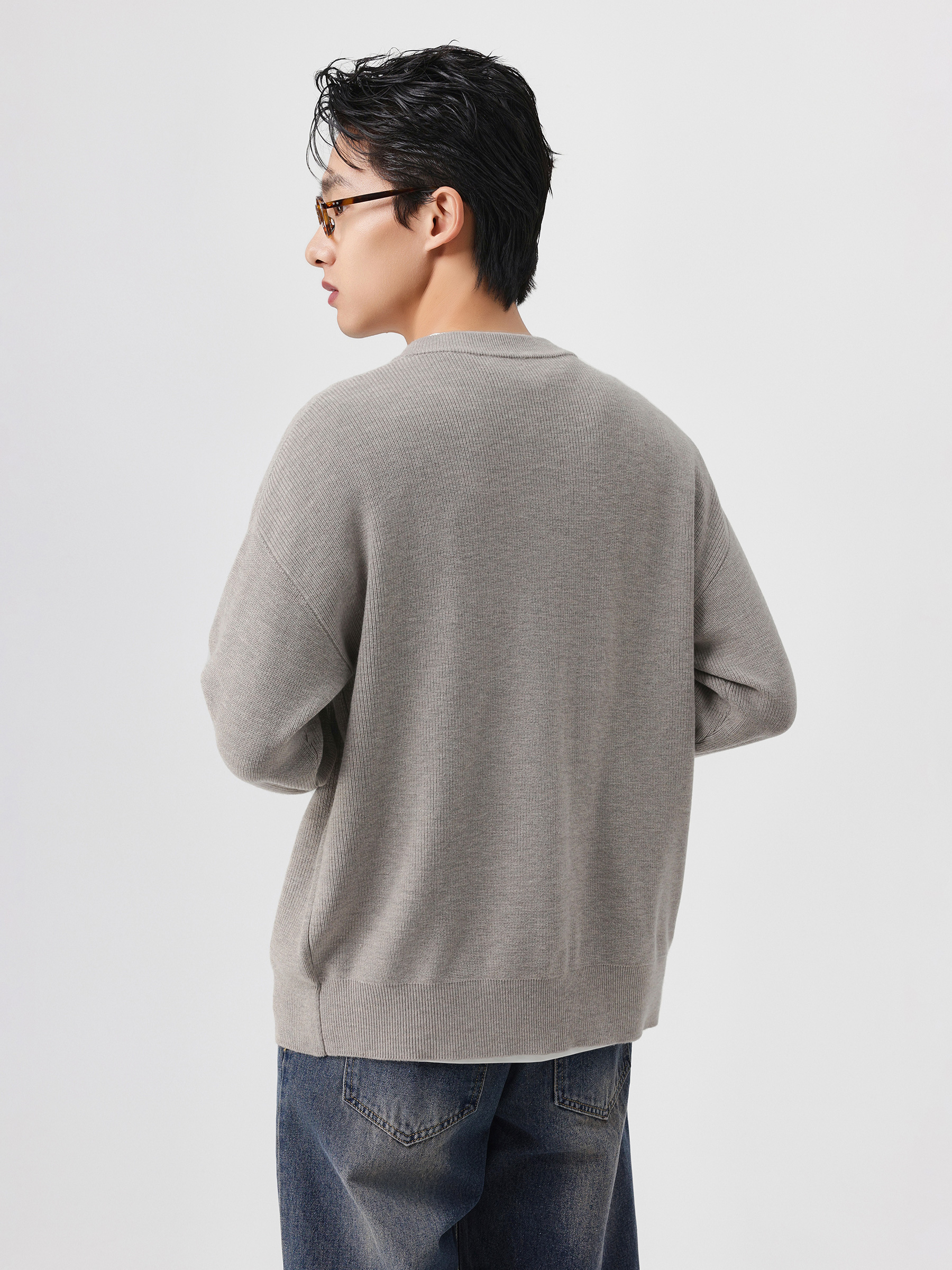 30代メンズファッション 洗練ノーカラーリブカーディガン