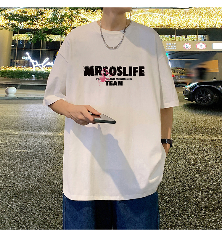 30代メンズファッション 詩的メッセージ グラフィックシャツ
