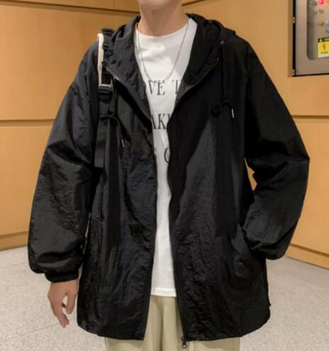 30代メンズファッション 薄手軽量パーカージャケット紫外線対策夏物アウター