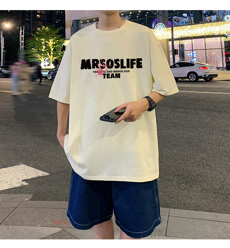 30代メンズファッション 詩的メッセージ グラフィックシャツ