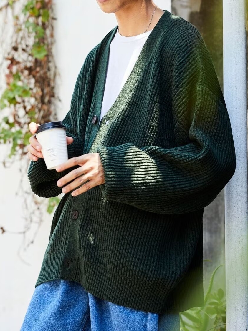 30代メンズファッション リラックスリブ編みカーディガン