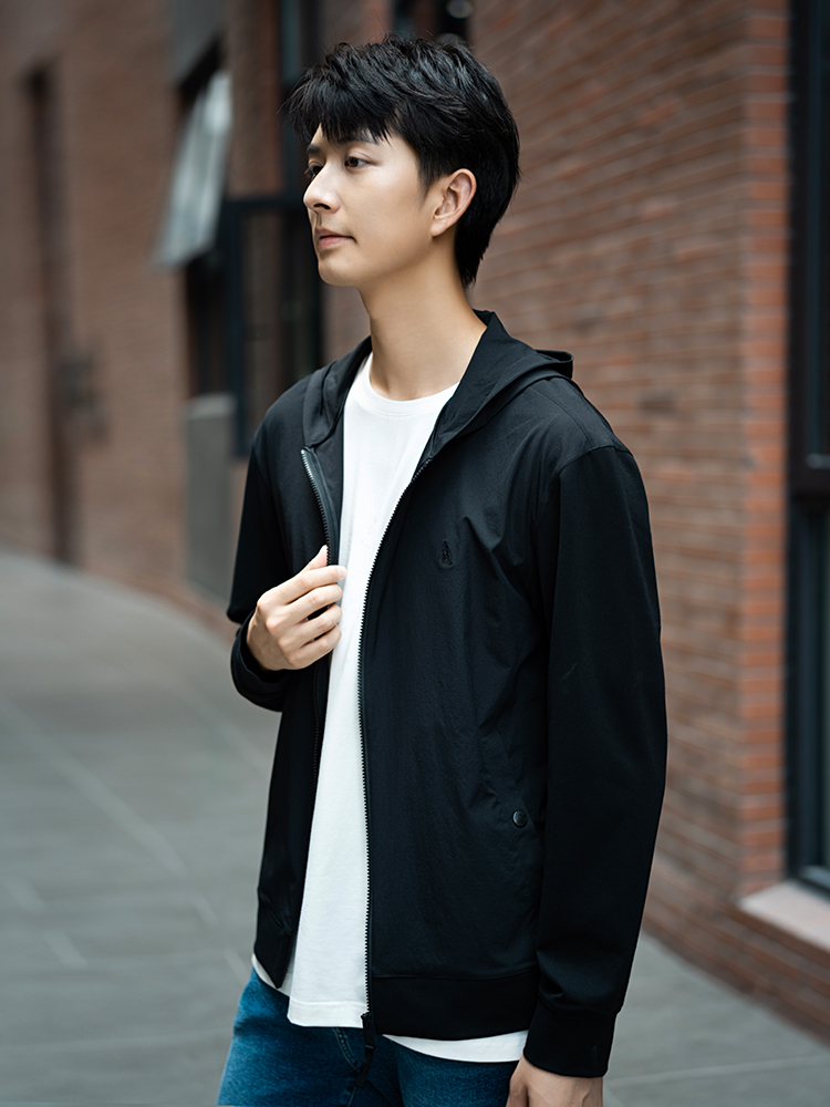 30代メンズファッション パーカー