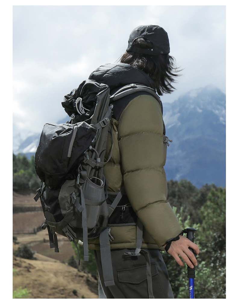 30代メンズファッション バイカラー登山ダウンジャケット
