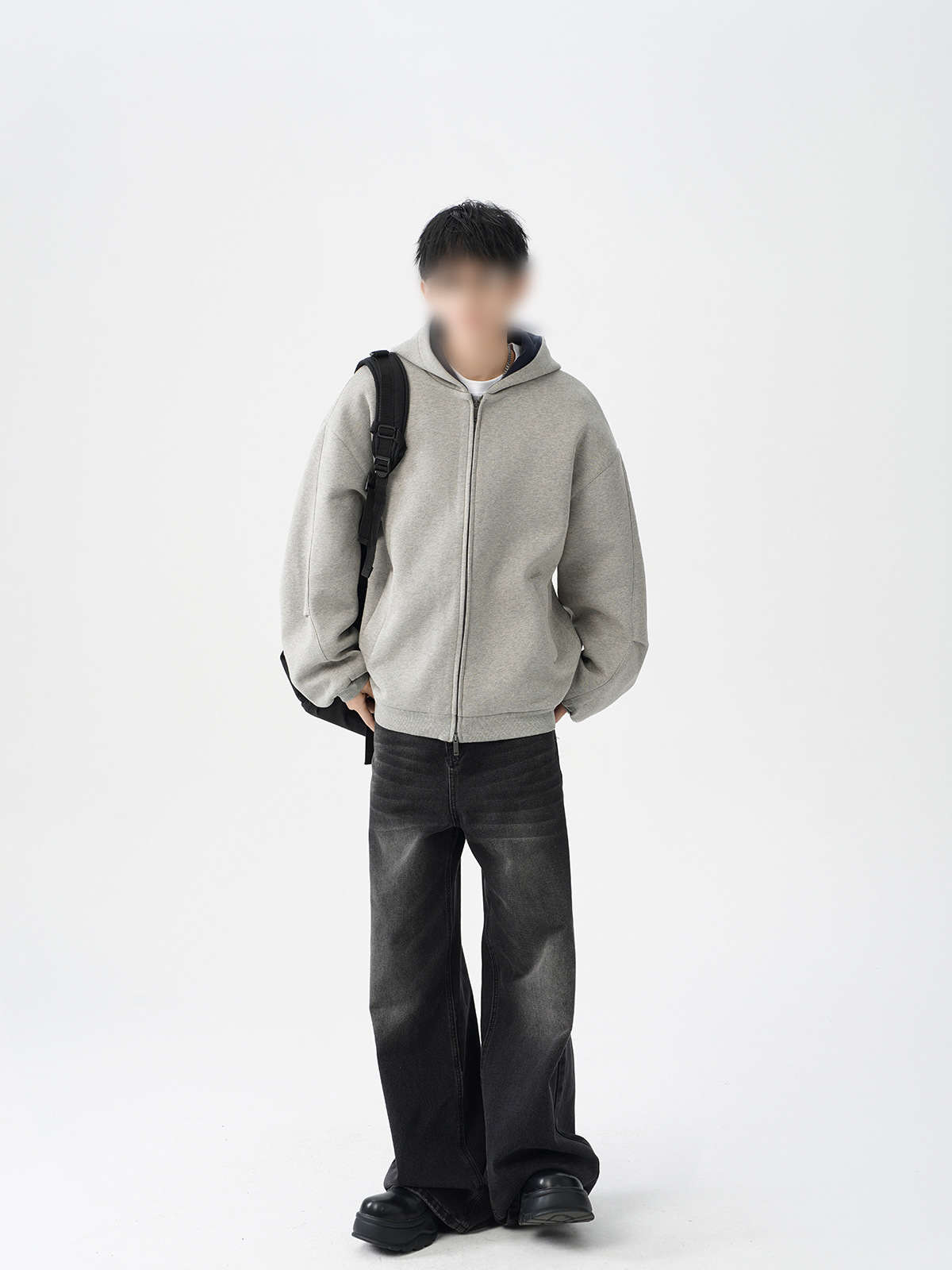 30代メンズファッション 裏配色フード付きリバーシブル仕様ジップアップジャケット