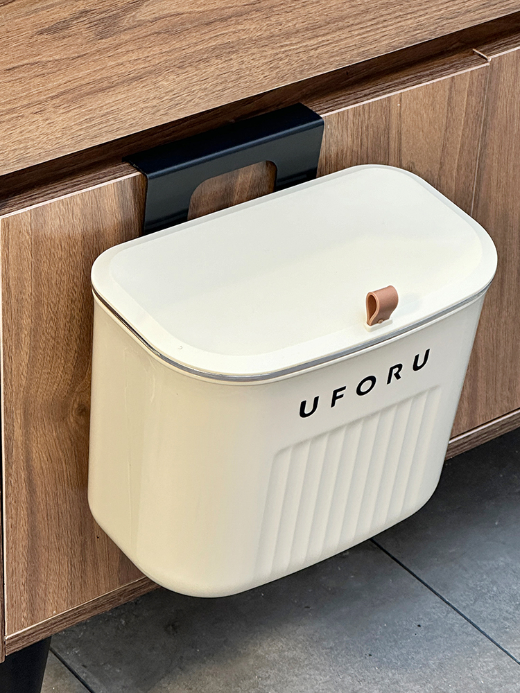 トイレ収納 壁掛け式キャラクター付きトイレットペーパー収納ケース