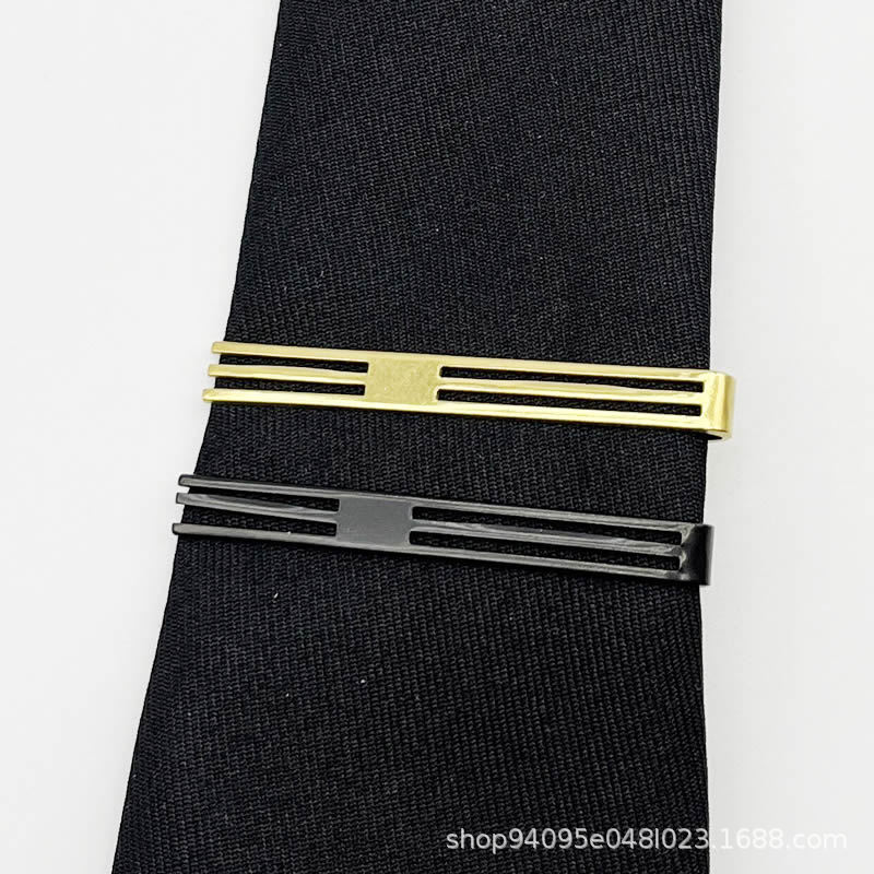 ネクタイピン 三本ライン装飾　金