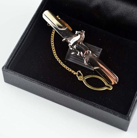 ネクタイピン 疾走する駿馬立体造形ネクタイピン