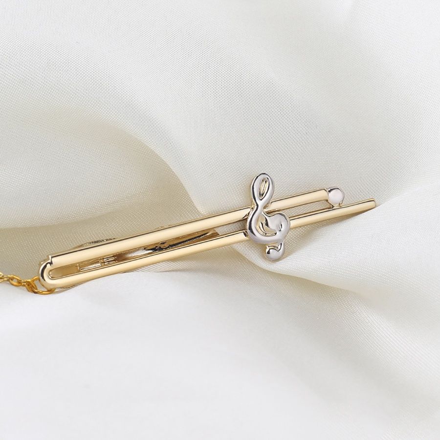 ネクタイピン 音符モチーフ高級ネクタイピンチェーン付き