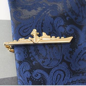 ネクタイピン 軍艦モチーフ錨付きチェーン金製ネクタイピン