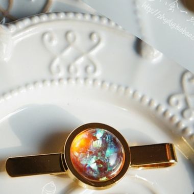 ネクタイピン 彩雲石装飾円形金製ネクタイピン