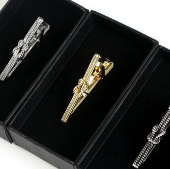 ネクタイピン 結び目装飾金属製ネクタイピン