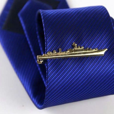 ネクタイピン 軍艦モチーフ金製ネクタイピン