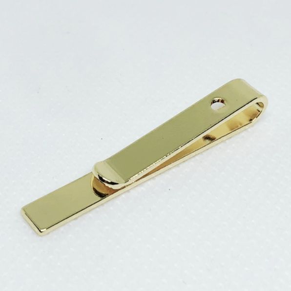ネクタイピン 上品な金属仕上げの洗練されたクラシック型ネクタイピン