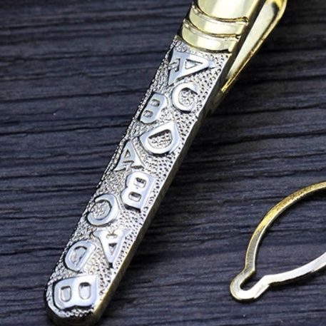 ネクタイピン 宝石付き二色調高級ネクタイピン