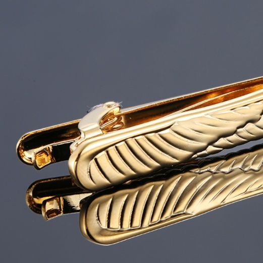 ネクタイピン 羽根モチーフ立体彫刻ネクタイピン