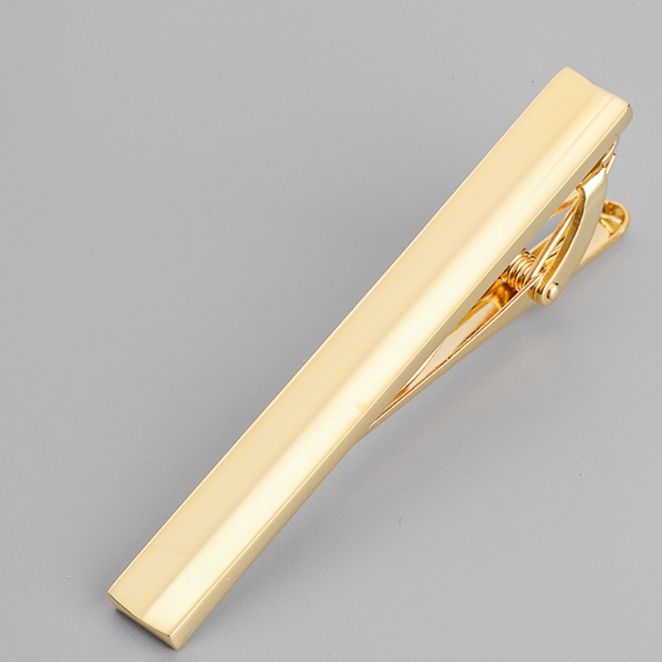 ネクタイピン 上品な光沢を放つ金製スリムネクタイピン